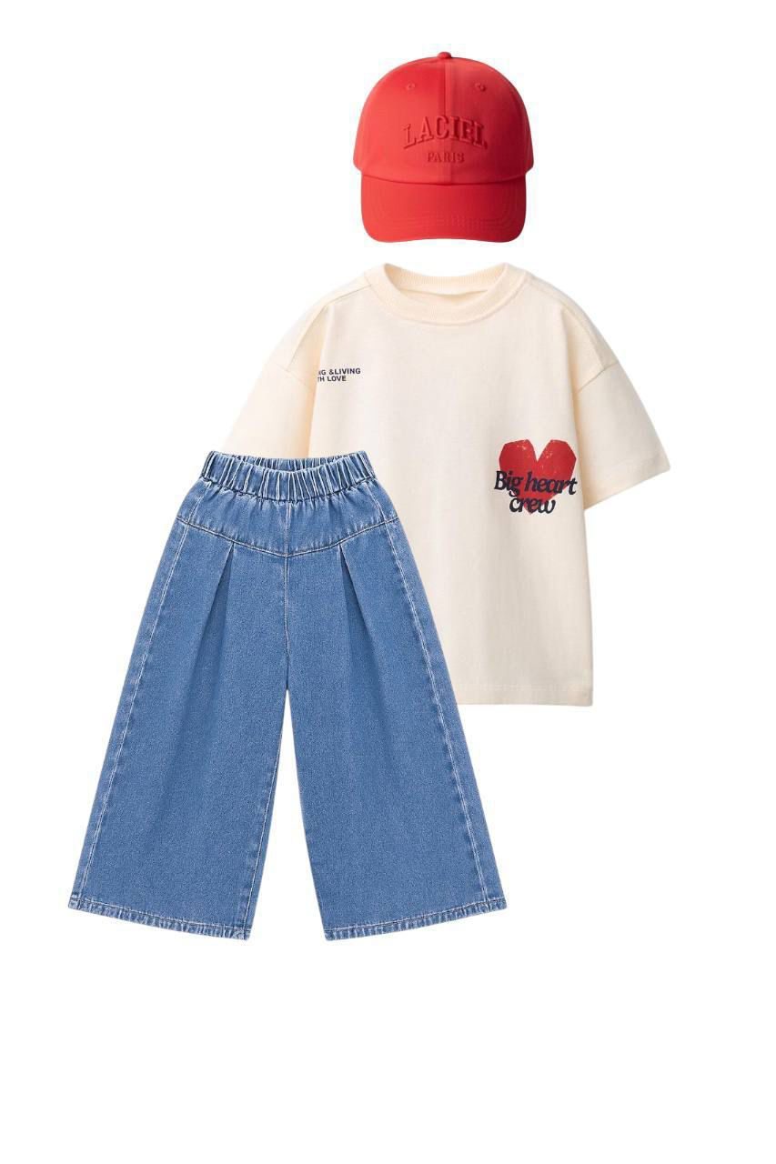 Little Heart Graphic T-Shirt & Wide-Leg Jeans Set