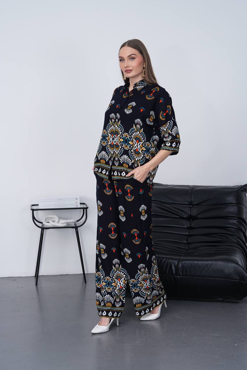 Artistic Motif Relaxed Fit Set